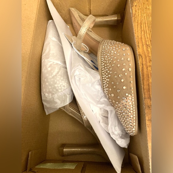 Women’s Sonia Heels with Memory Foam Insole – a New Day™ Beige Size 7 new - Picture 7 of 7